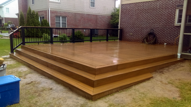 Composite Deck: Ready for entertaining, and what a vantage point!